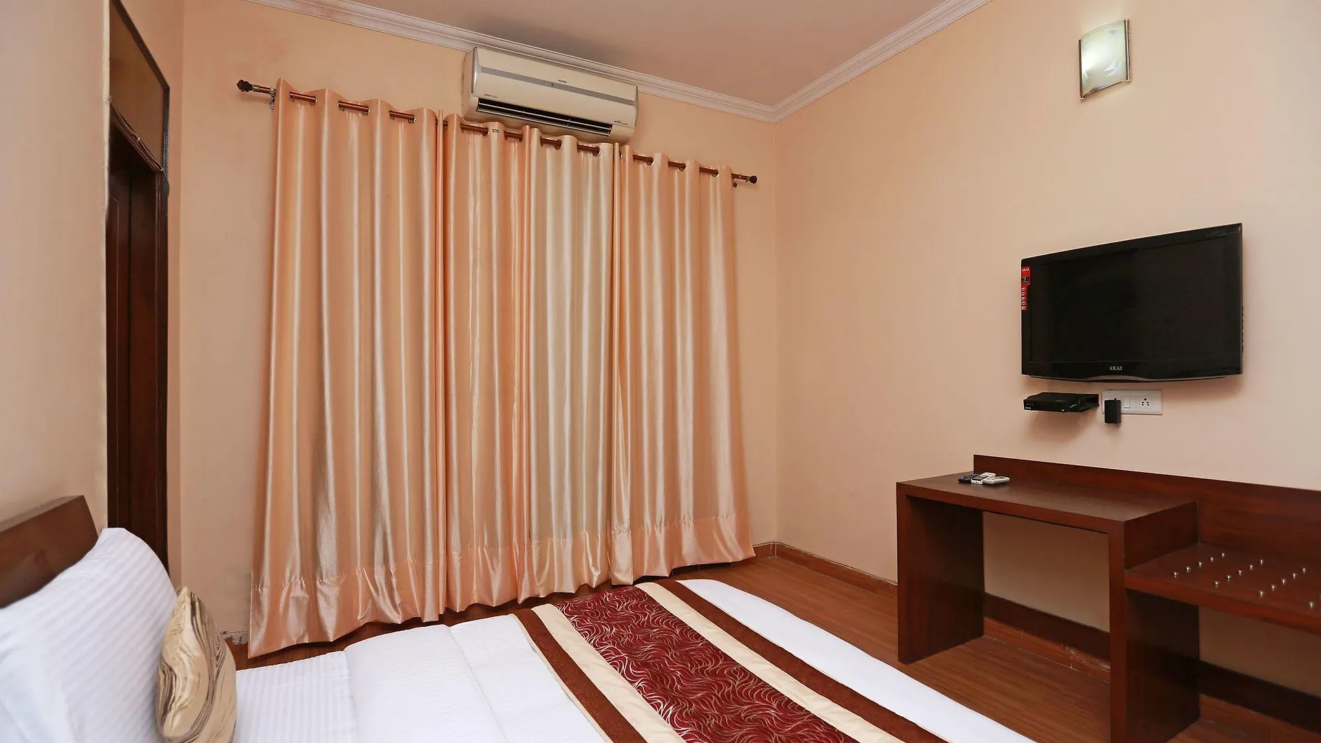 Oyo 11600 Hotel Cosy Tree Gurgaon