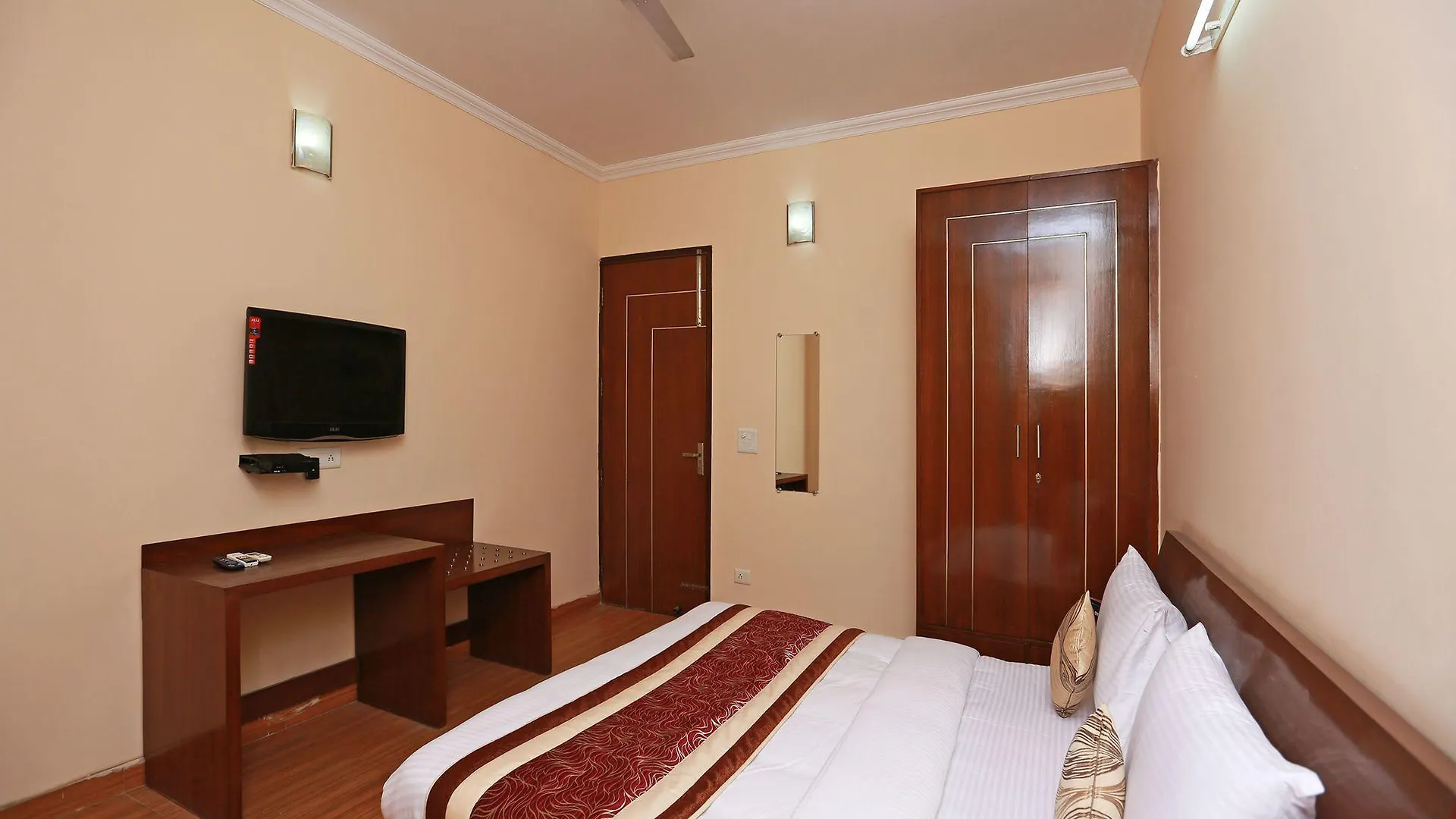 Oyo 11600 Hotel Cosy Tree Gurgaon