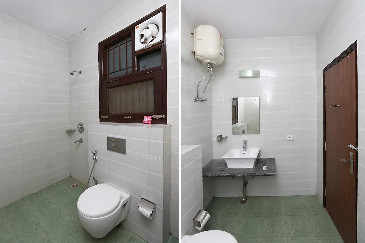 Oyo 11600 Hotel Cosy Tree Γκουργκάον